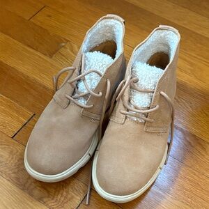Sorel Tan Chukka Boots with Cozy Lining